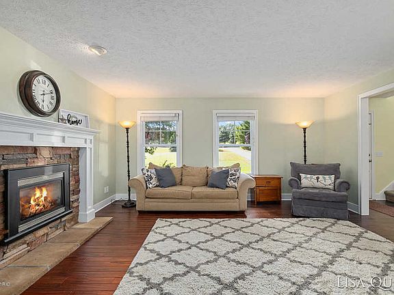 5th image of 5490 Sunfish Lake Ave NE