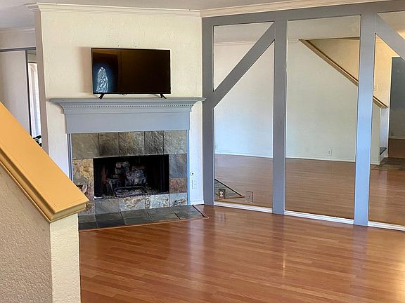 4th image of 4905 Park Brook Dr
