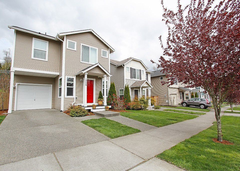 1st image of 10429 24th St SE