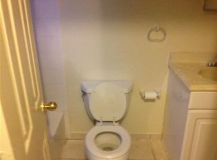 130 Beech St, Valley Stream, NY 11580