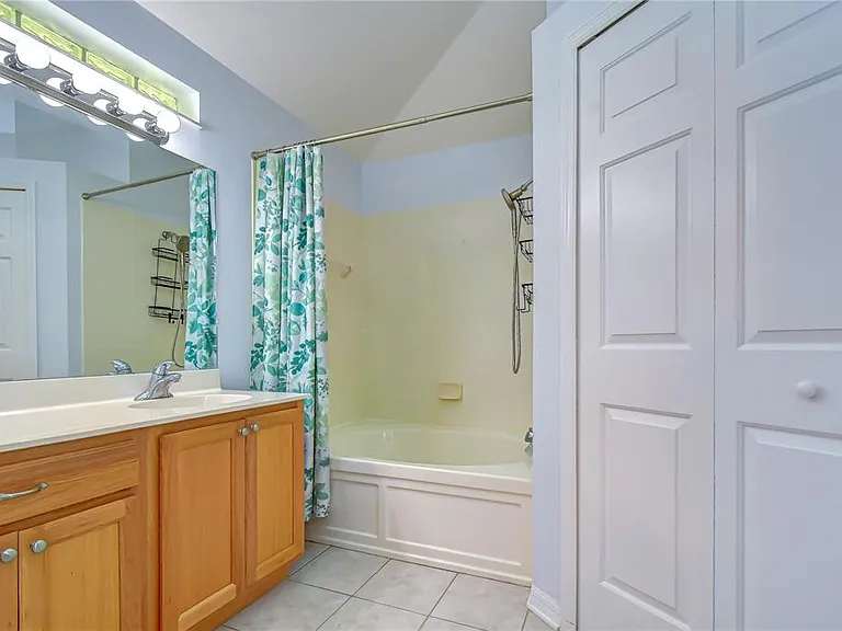 6010 Skylarkcrest Dr — Photo 13
