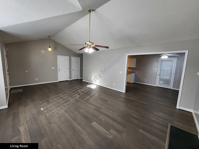 308 N Lake Pointe Dr — Photo 14