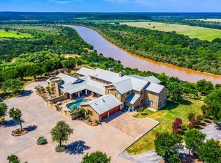 1300 Herron Bnd, Graham, TX 76450