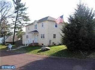 240 Hillcrest Ave, Conshohocken, PA