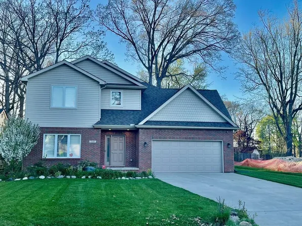 2185 Oaknoll St, Auburn Hills, MI 48326
