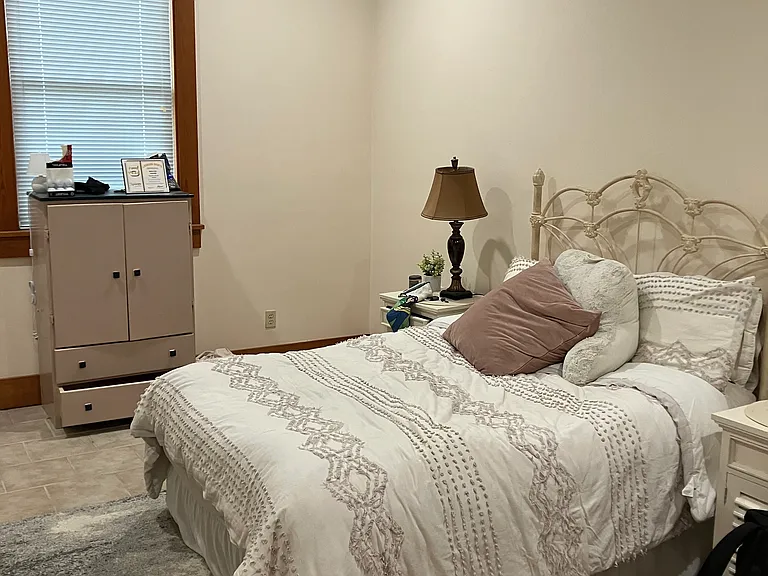 Bedrooms all have two insulated windows that open