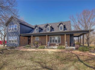 16710 Parallel Rd, Basehor, KS 66007