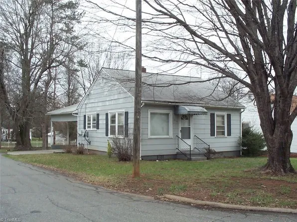 614 Peeler St, Lexington, NC 27292