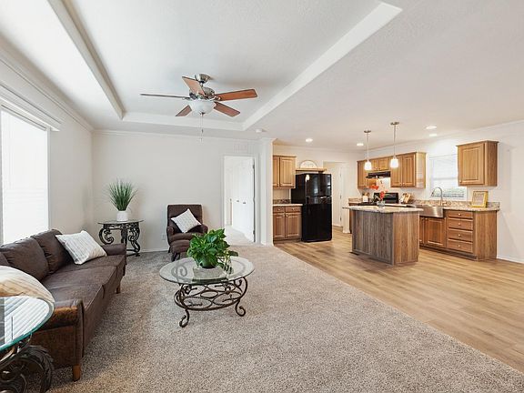 5th image of 300 Stony Point Road #508