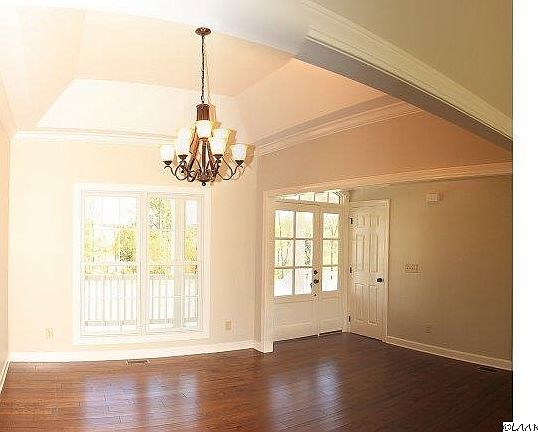 5th image of 506 River Pointe Dr