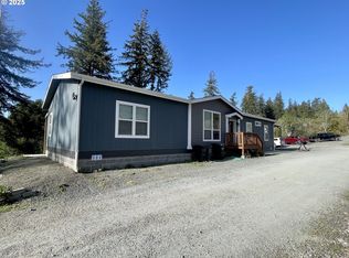 64 S Folsom St, Coquille, OR 97423