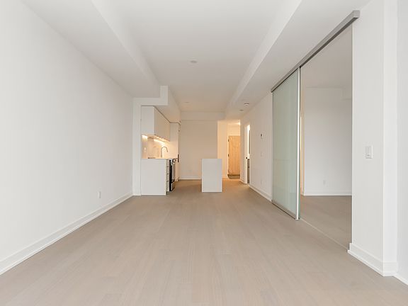 5th image of 31 Huron St #422