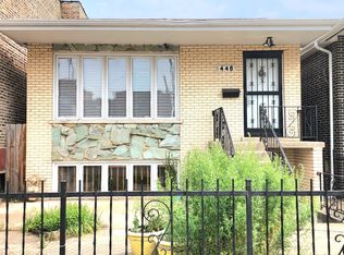 446 W 29th St, Chicago, IL 60616