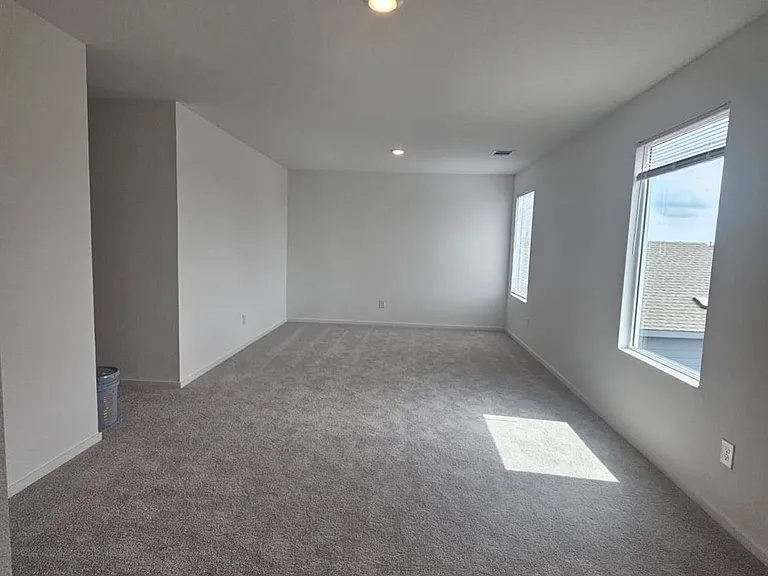 100 Silent Sky Ln — Photo 14