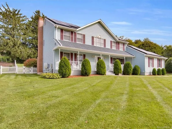 6 Colonel Chester Drive, Wethersfield, CT 06109