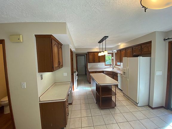 5th image of 4207 Indian Glen Dr