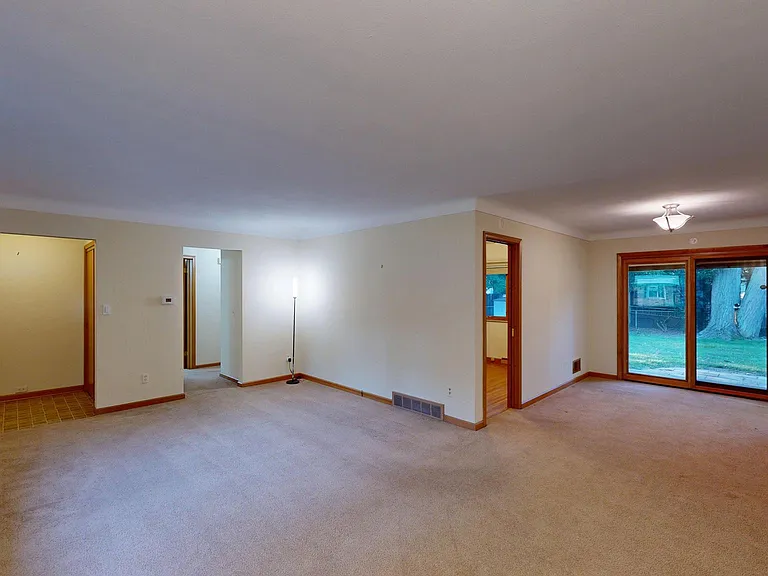 4110 Briarcrest Rd — Photo 32