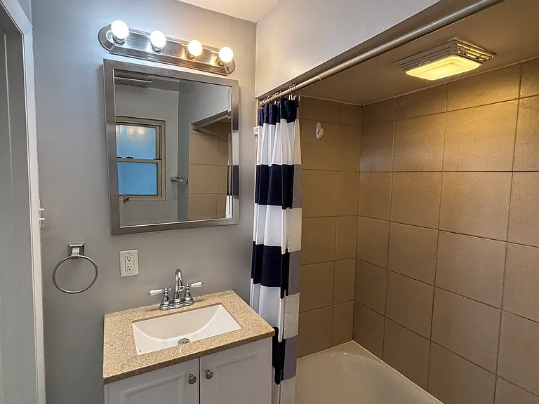 1204 Fallowfield Ave — Photo 22