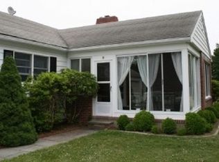 8 Seely Ln, Sag Harbor, NY 11963