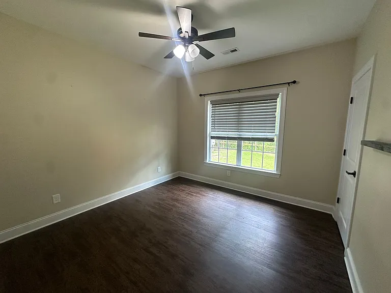 32 Sarjon Cir — Photo 15