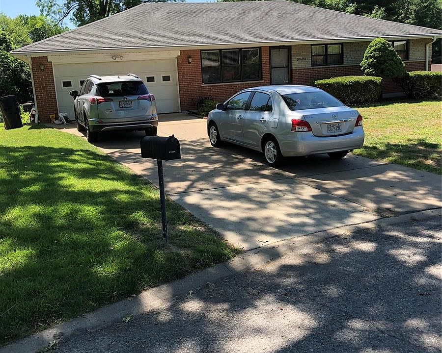 1st image of 10600 Knollside Cir
