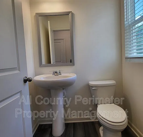 212 Cottontail Ln — Photo 8
