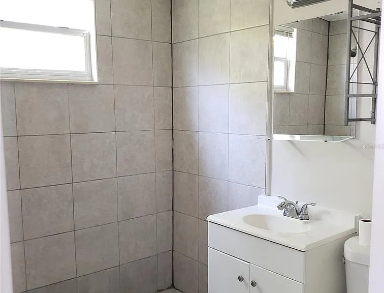 2403 Durham St #1 — Photo 17
