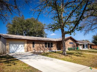 1106 Renee St, Seguin, TX 78155