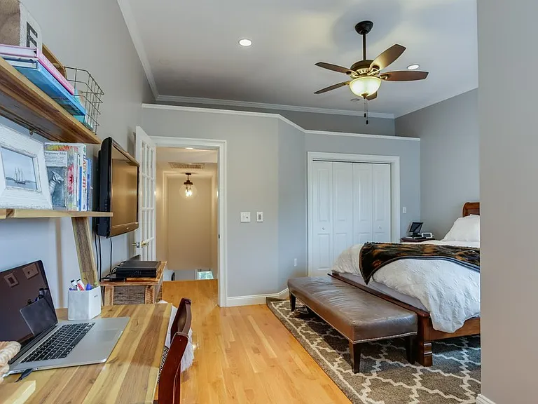 214 W 7th St #2L — Photo 48