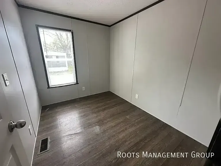 2088 E Empire Ave #208 — Photo 7