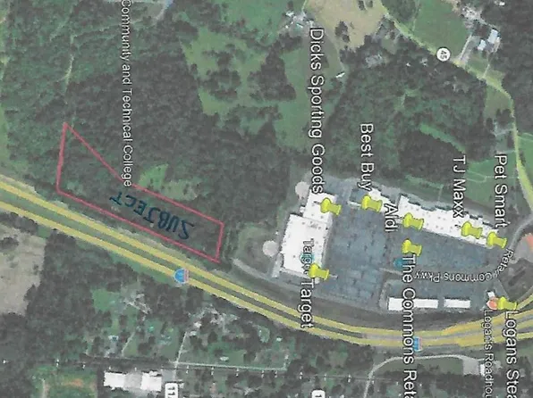 Retail Commons Pkwy, Martinsburg, WV 25403