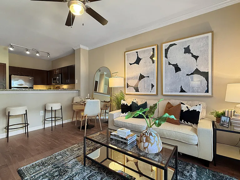 Hadley Midtown — Photo 37