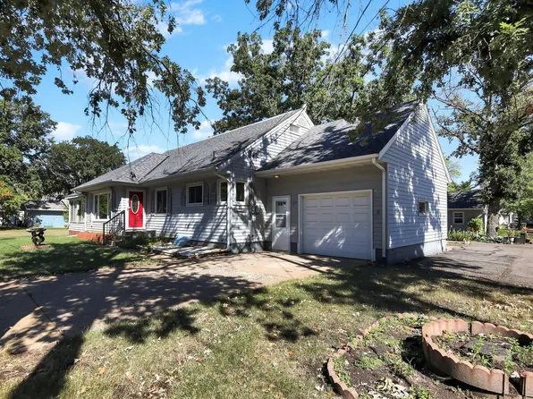137 2nd St N, Waite Park, MN 56387