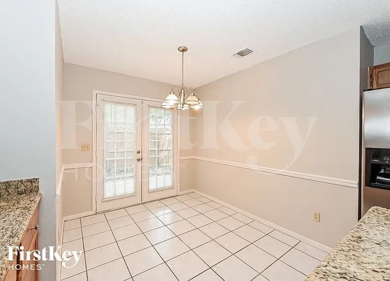 50 Rockridge Dr — Photo 6