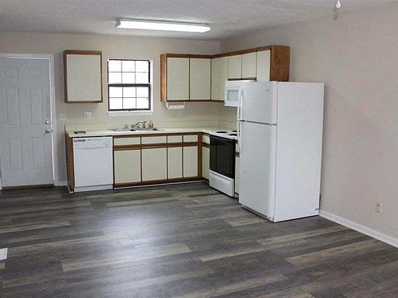 2nd image of 709-B 3rd Ave. S
