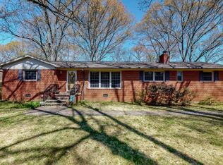 202 Crestwood Dr, Tullahoma, TN 37388