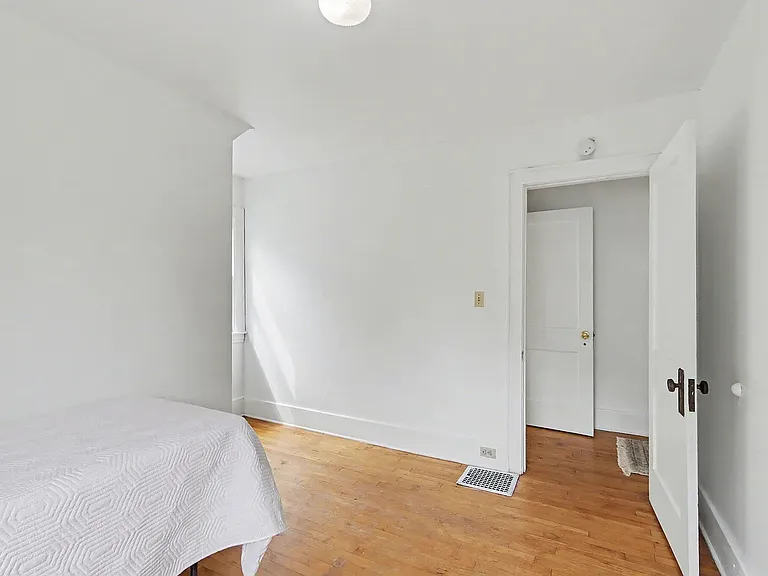 140 Dixie Ave — Photo 16