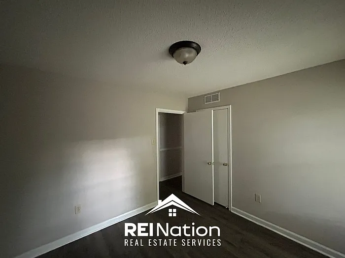 3 bed, 2.0 bath, 1432 sqft, $1,545 — Photo 3