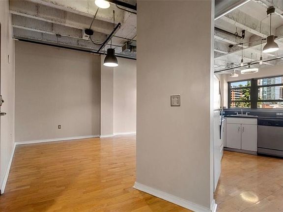 4th image of 878 Peachtree St NE APT 519