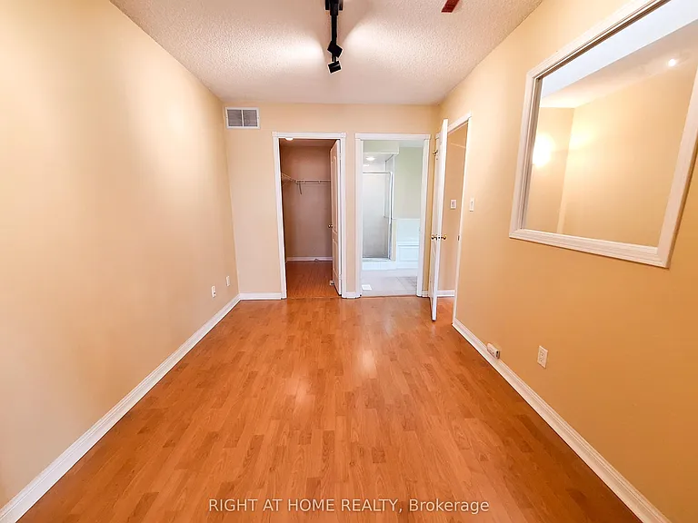 821 Grandview Way — Photo 28