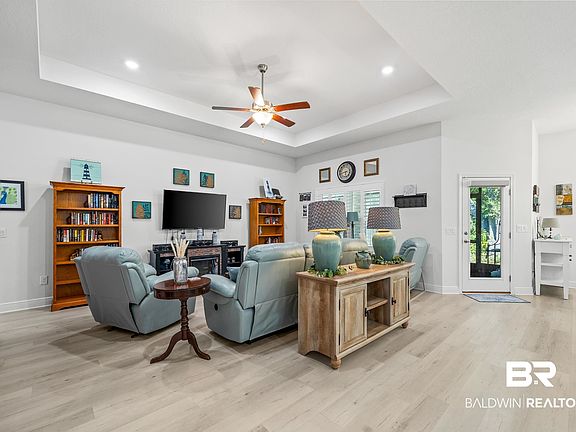5th image of 10728 Mahogany Ln