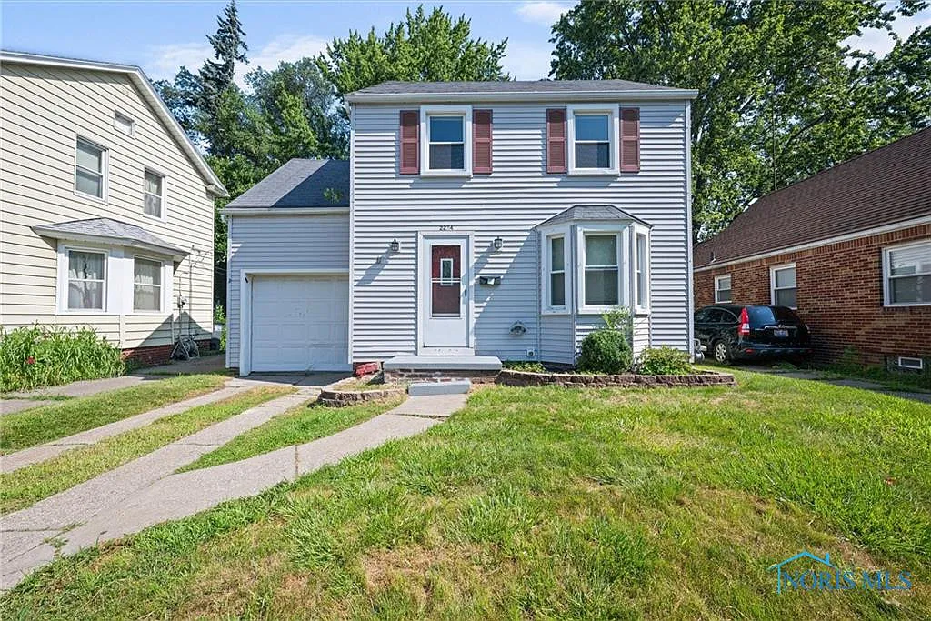 2234 Portsmouth Ave photo 1