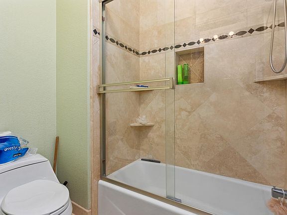 5th image of 743 Marsopa Dr