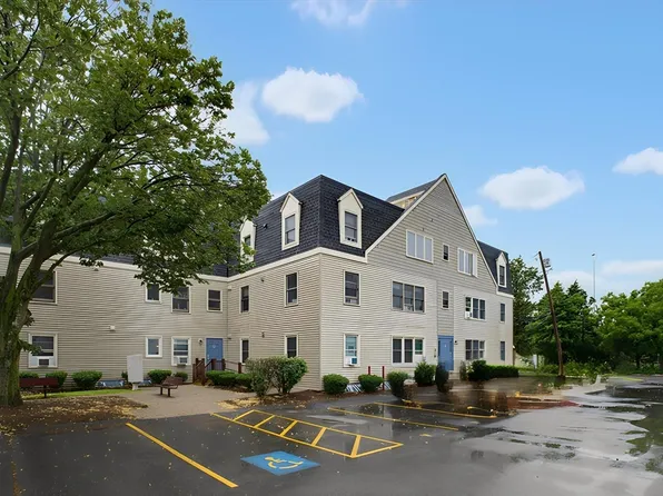 45 Cross St APT 21, Medford, MA 02155