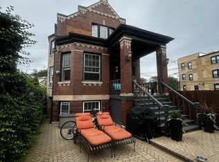 1920 N Humboldt Blvd, Chicago, IL 60647
