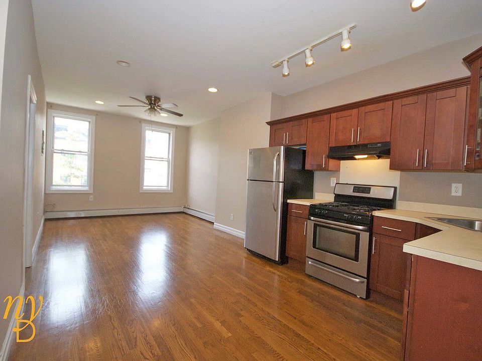 1st image of 664 Macdonough St #2