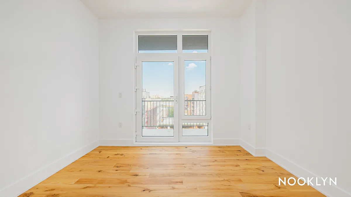 Building Photo - 26-41 3rd St #511