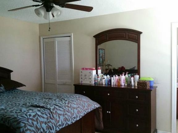 5th image of 2707 Uxbridge Ln