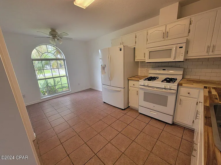1609 Vecuna Cir — Photo 5
