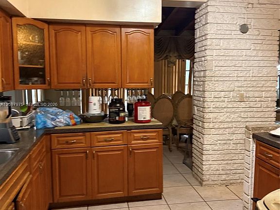 4th image of 1409 S 24th Ter